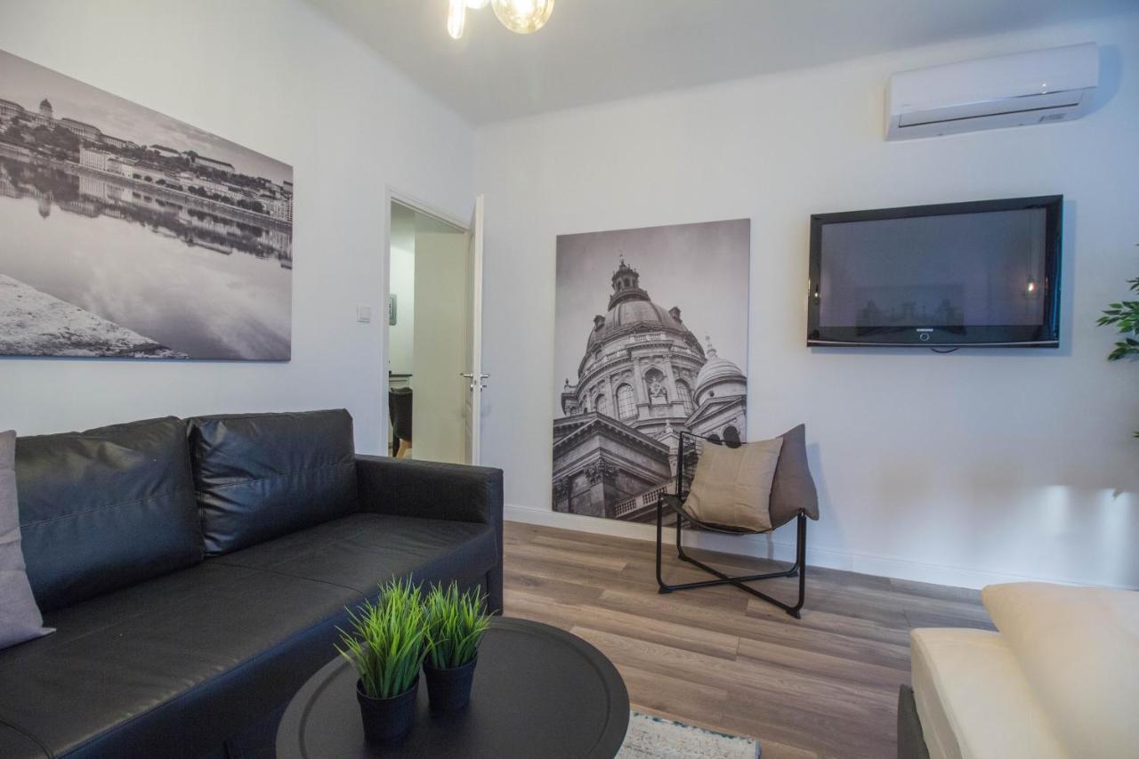 Standard Apartment By Hi5 - Madach Budapešť Exteriér fotografie