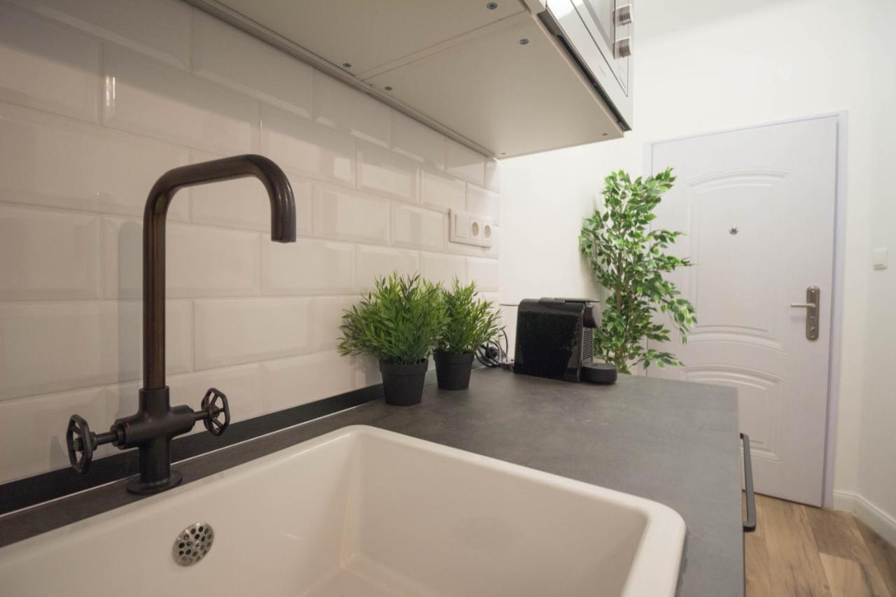 Standard Apartment By Hi5 - Madach Budapešť Exteriér fotografie